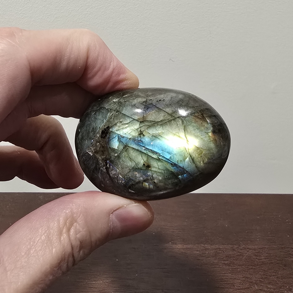 Labradorite Crystal Palmstone #B